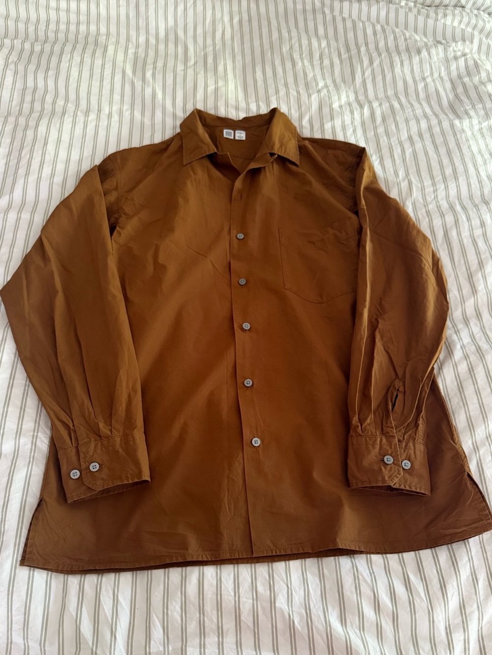 Uniqlo Men's Lightweight Button down Shirt